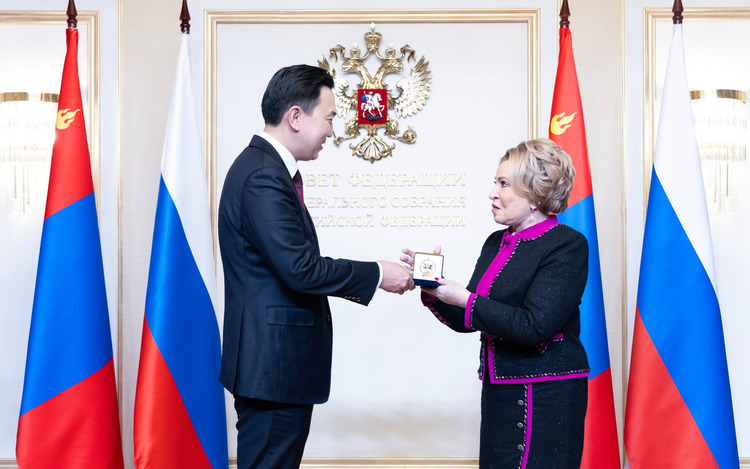 Алс Евразийн зах зээлд “МОНГОЛ БАРАА” зарагдах гүүр нээсэн АЛТАН МОСКВАГИЙН албан ТОМИЛОЛТ